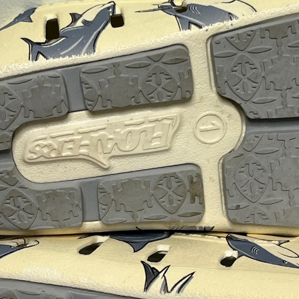 Floafers Kids Shark Print Porthole Loafers Cream Blue Water Shoes Size 1